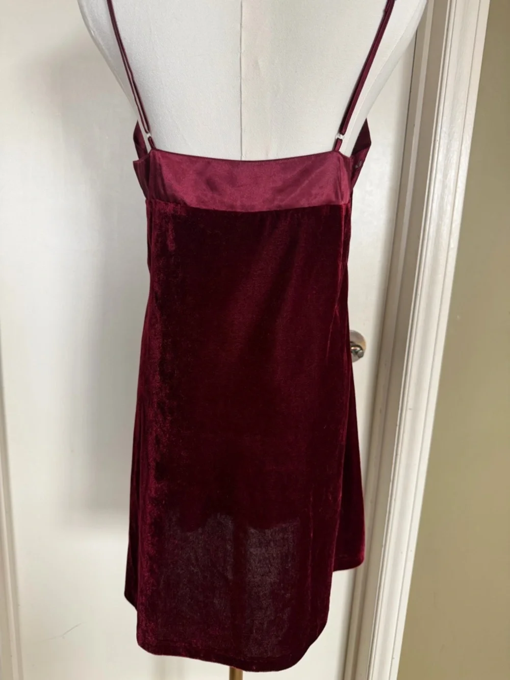 Vintage Rose Passion Burgundy Velvet Nightgown Robe Set L Y2K - Picture 3 of 12
